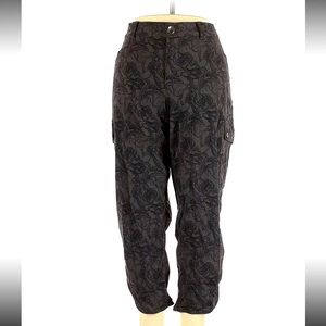 Eddie Bauer Grey Cargo Hiker Capris Size 8